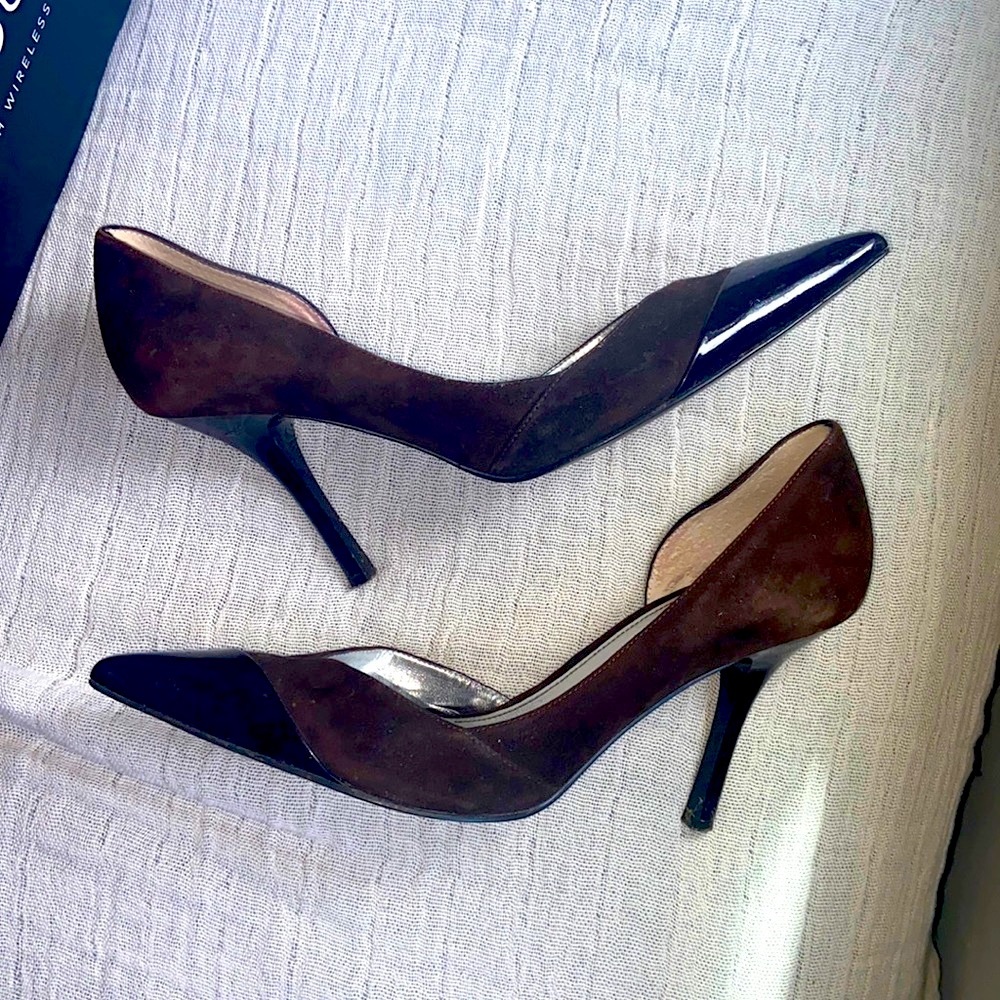 Classy brown suede pumps